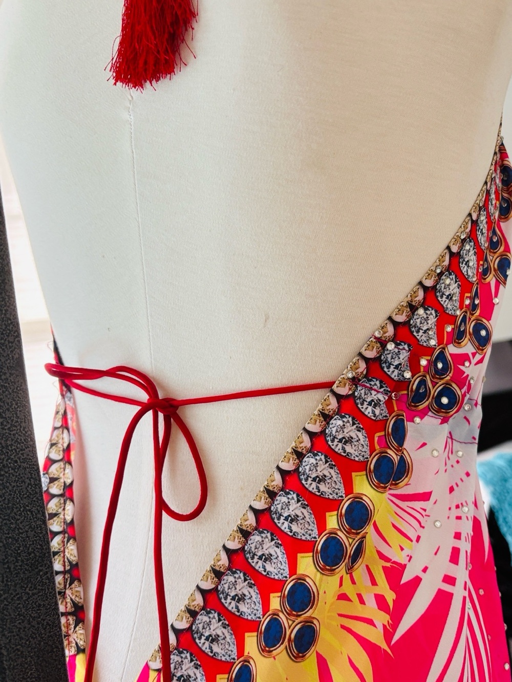 Women’s Pink Tropical Halter Maxi Dress - Picture 4 of 5